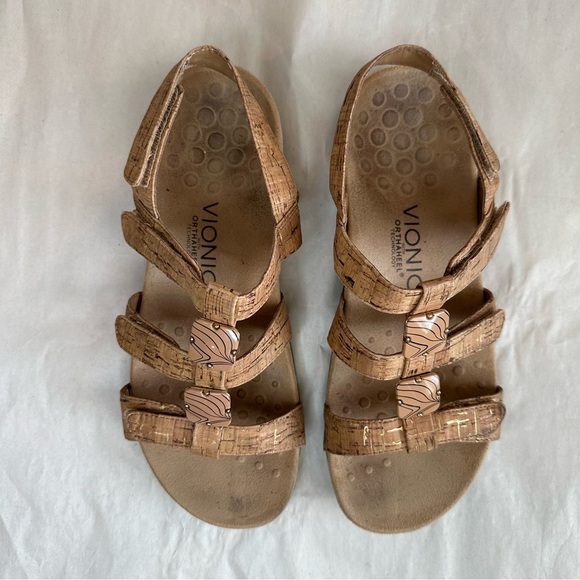 Vionic $100 Women 7 Adjustable Back Strap Sandals “Amber Gold Cork” Arch Support - Picture 2 of 6